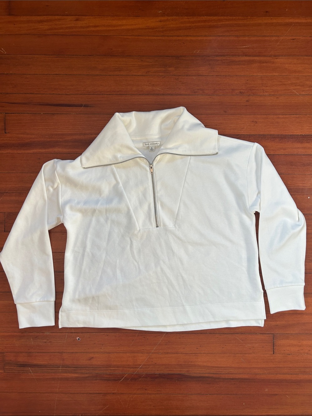 Free Assembly Cream Pullover Sweatshirt Top  Women’s Size XL
